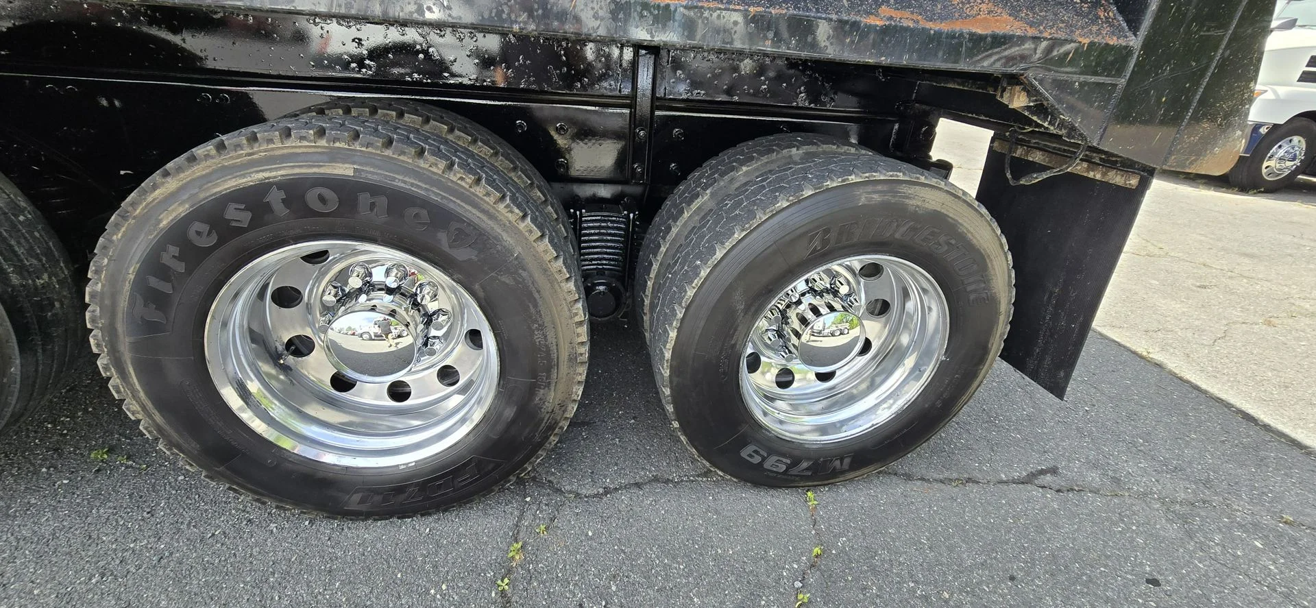 2024 Mack Granite - image 7