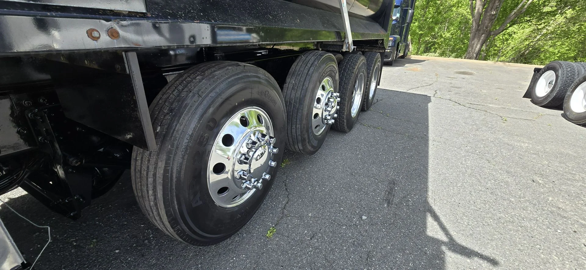 2024 Mack Granite - image 4