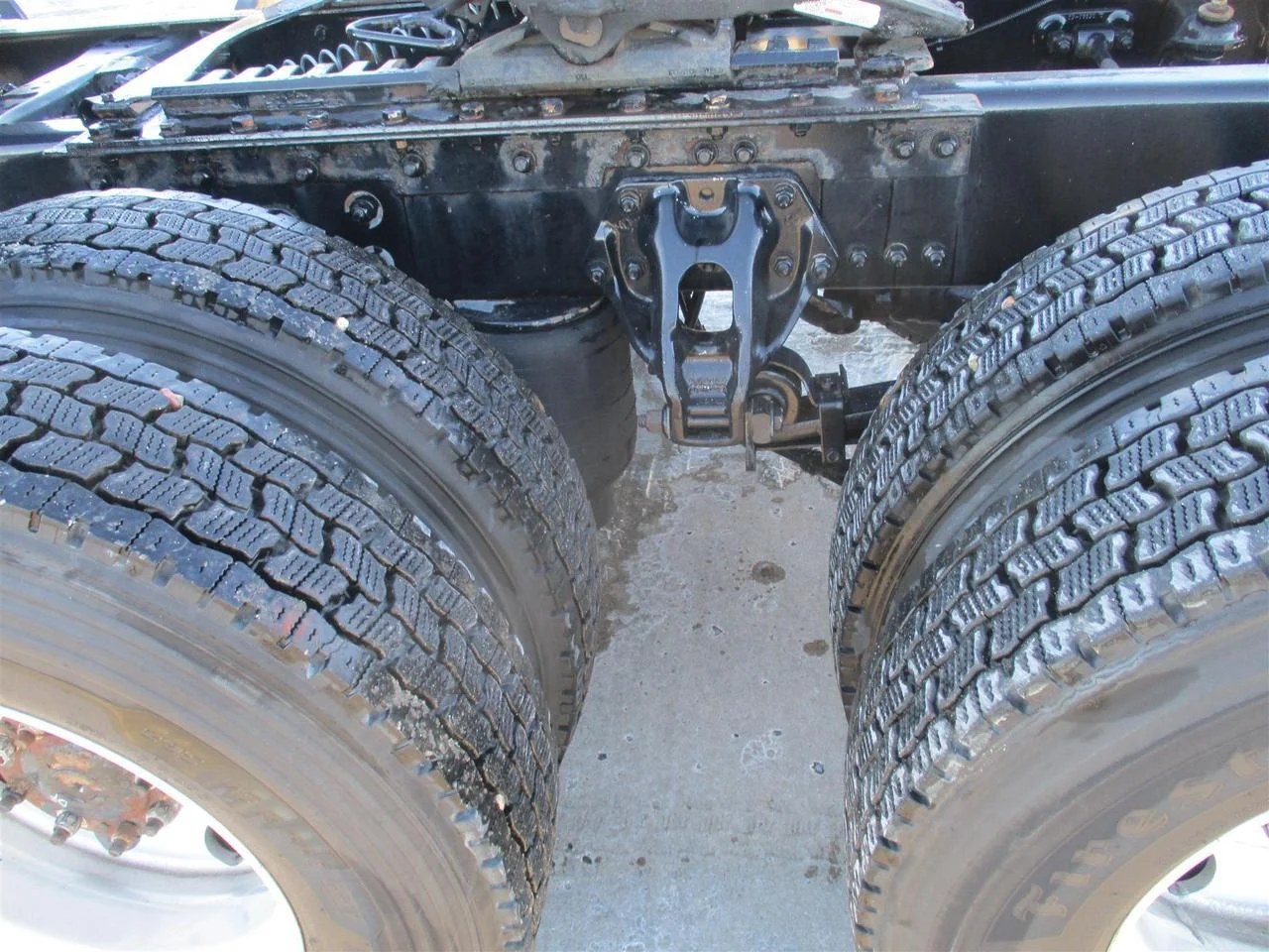 2022 Kenworth T680 - image 8