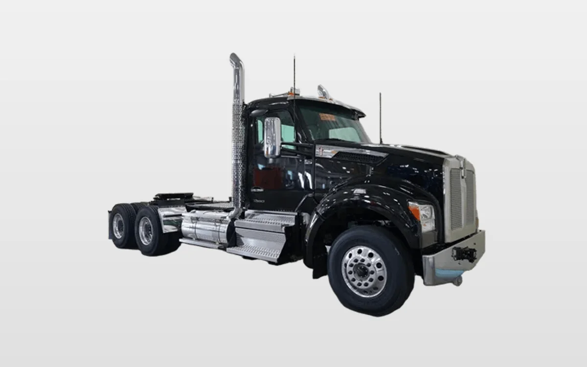 2027 Kenworth T880 - image 1