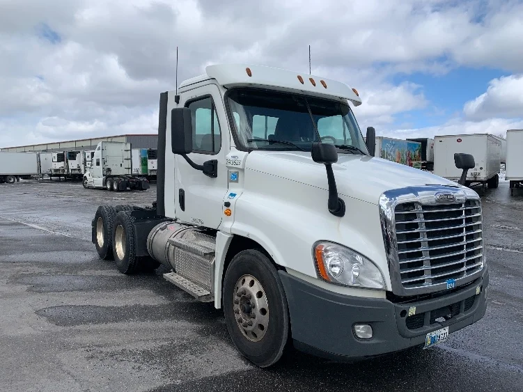 2020 Freightliner Cascadia in Pottsville, PA