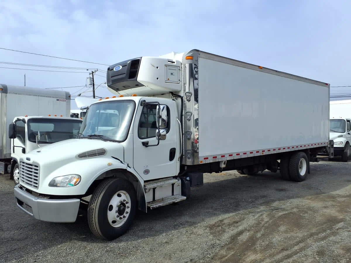 2018 Freightliner M2 106 in Kearny, NJ — photo 3