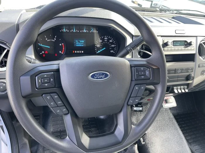 2027 Ford F-650 — photo 21