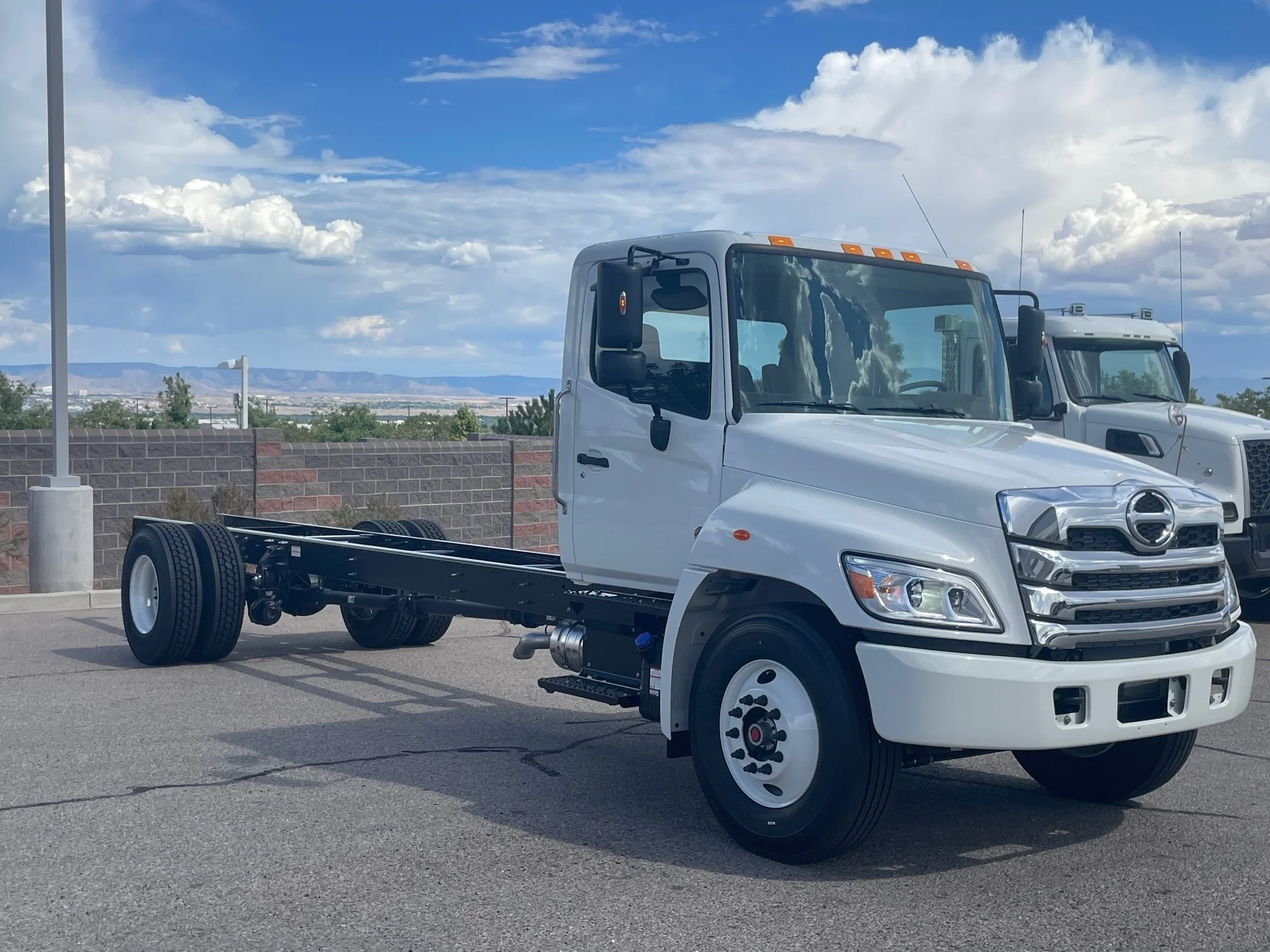 2025 Hino L6 in Albuquerque, NM — photo 3