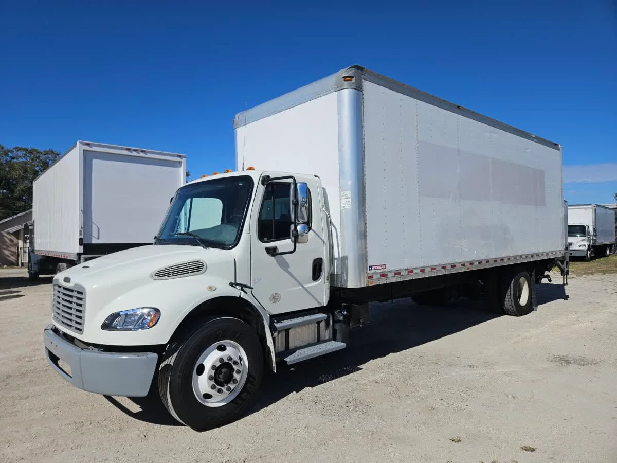 2019 Freightliner M2 106 in Orlando, FL