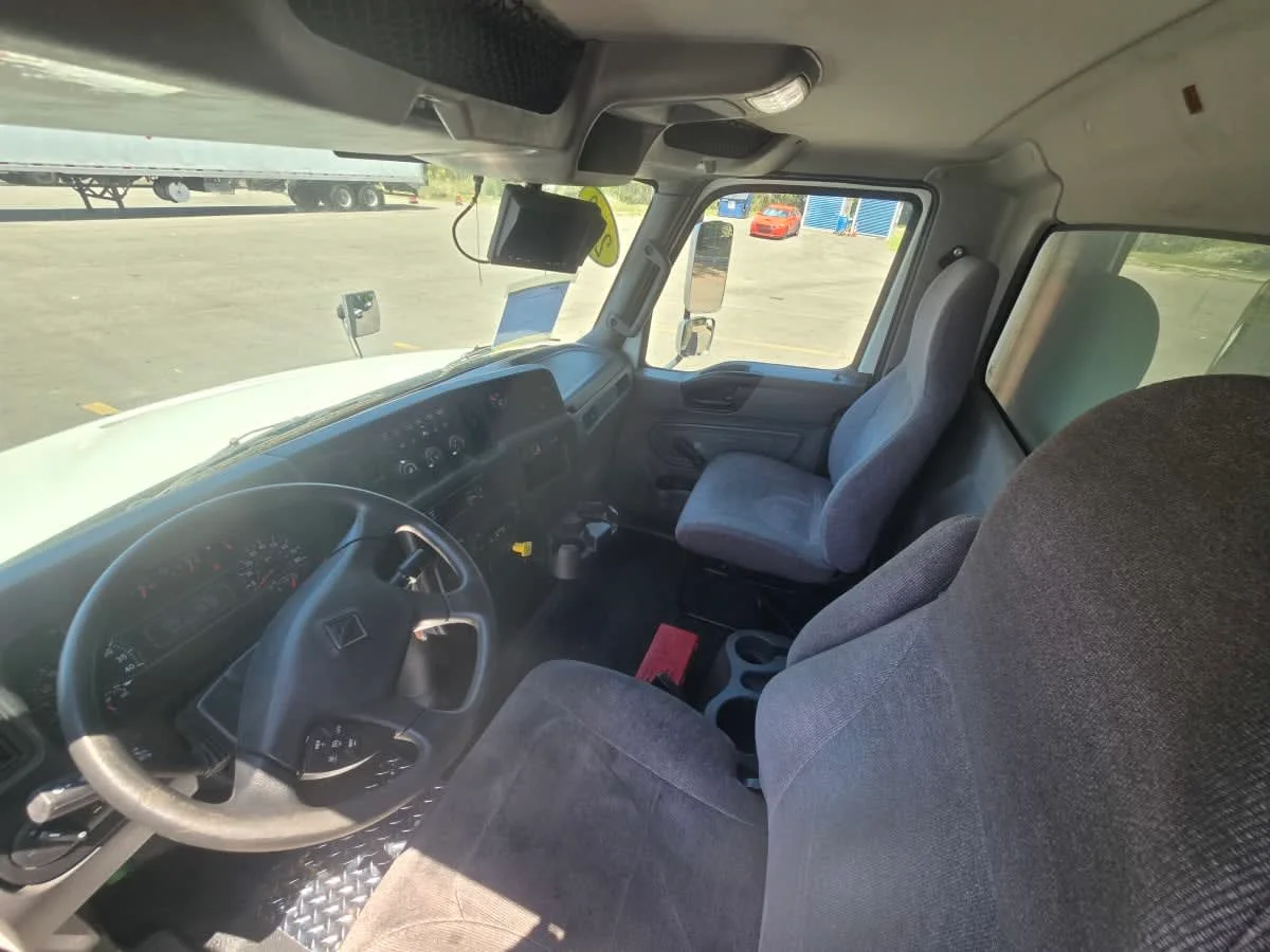 2020 International MV - image 8