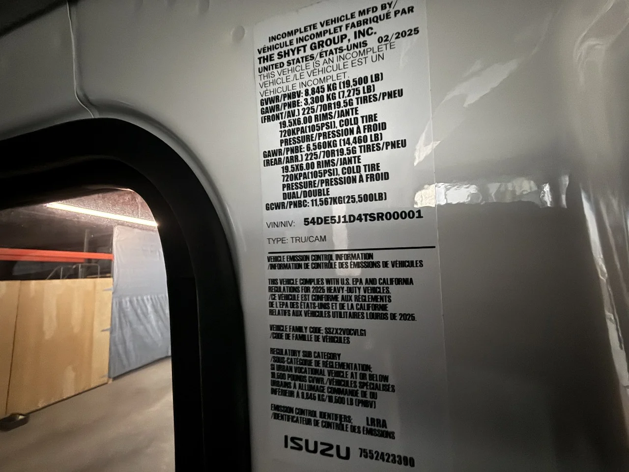 2026 Isuzu NRR in Norfolk, VA — photo 6