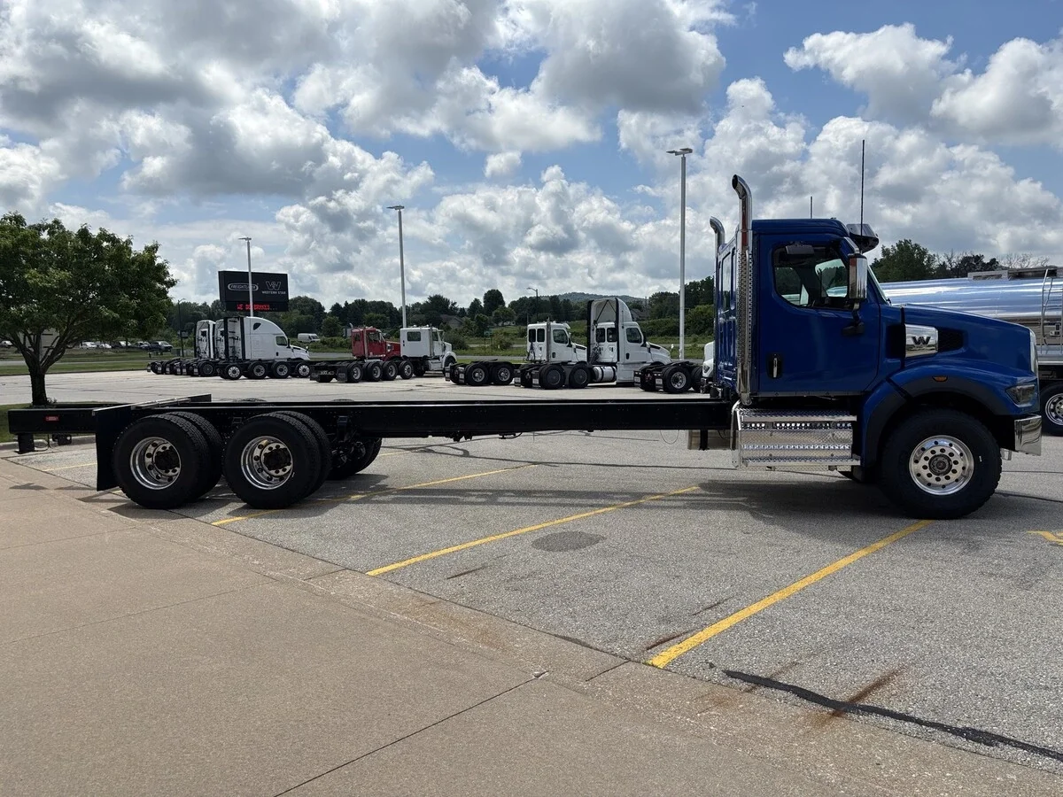 2027 Western Star 49X — photo 4