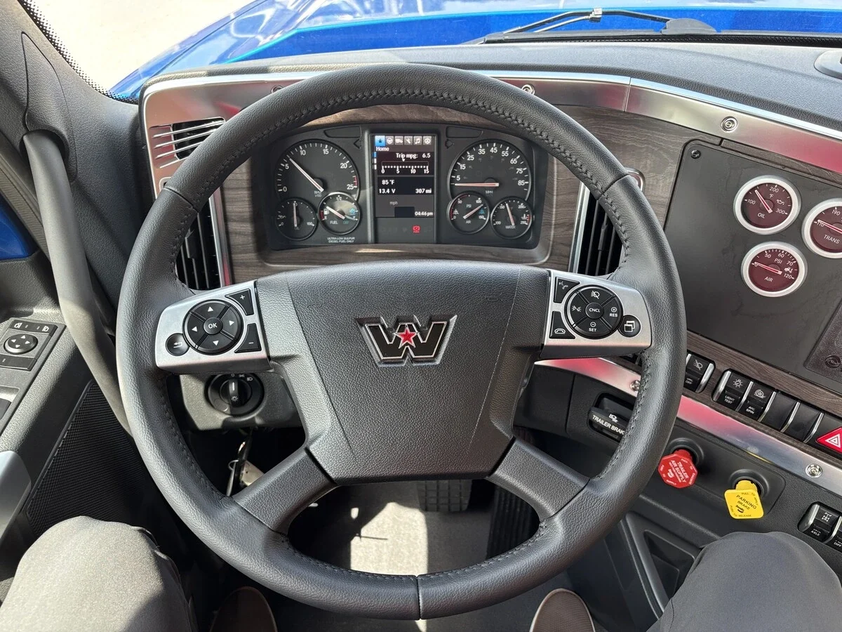 2027 Western Star 49X — photo 14