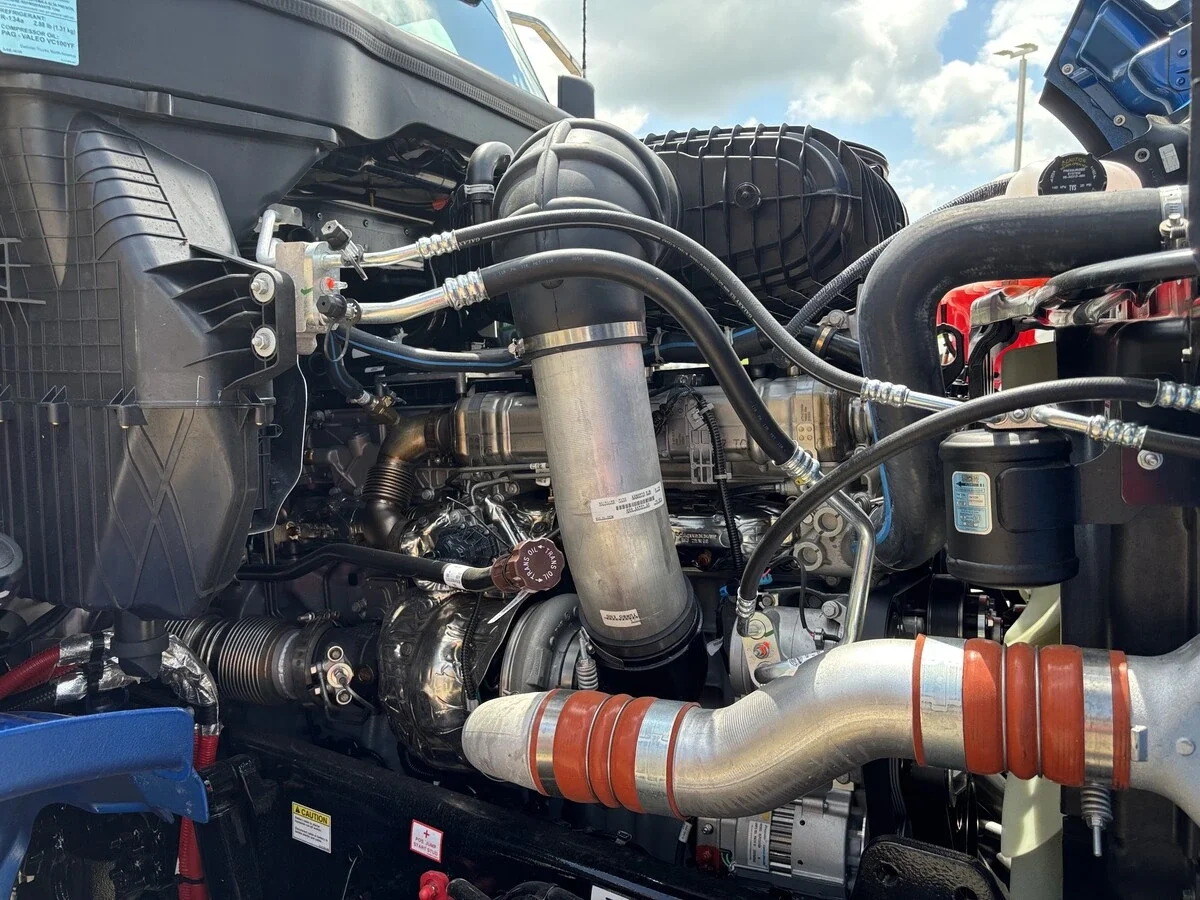 2027 Western Star 49X — photo 19