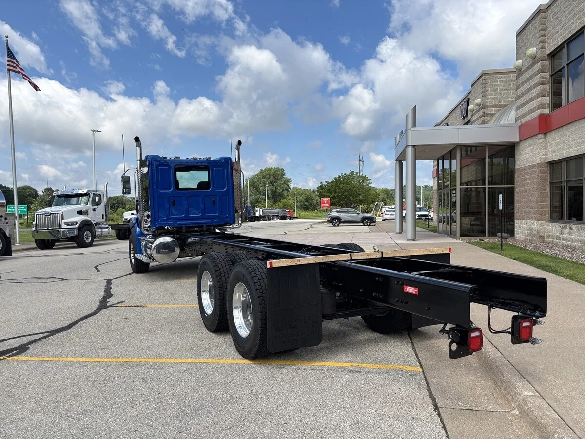 2027 Western Star 49X — photo 7