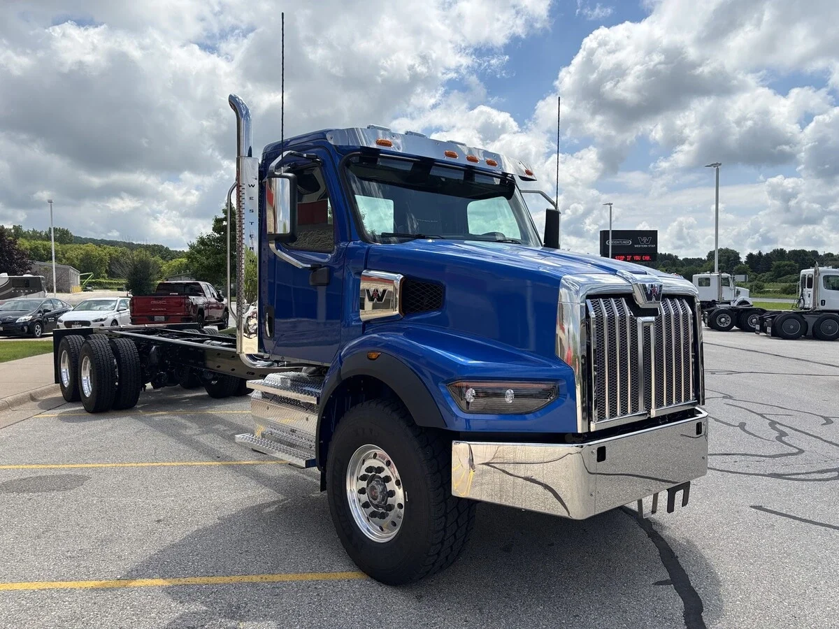 2027 Western Star 49X — photo 3