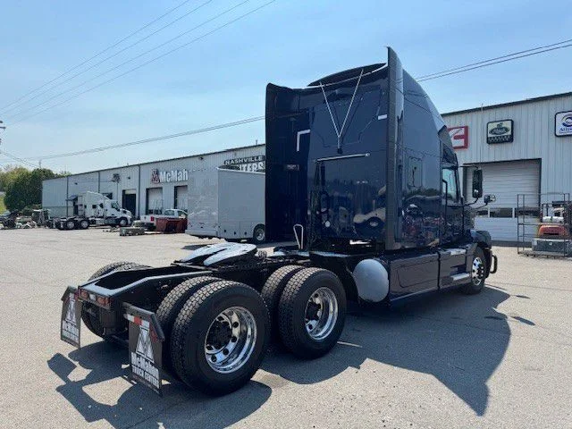 2024 Mack Anthem - image 5