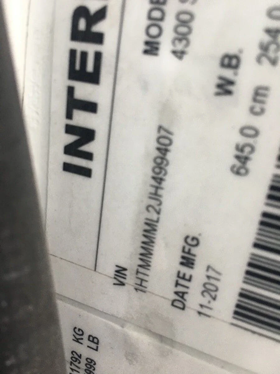 2018 International - image 9