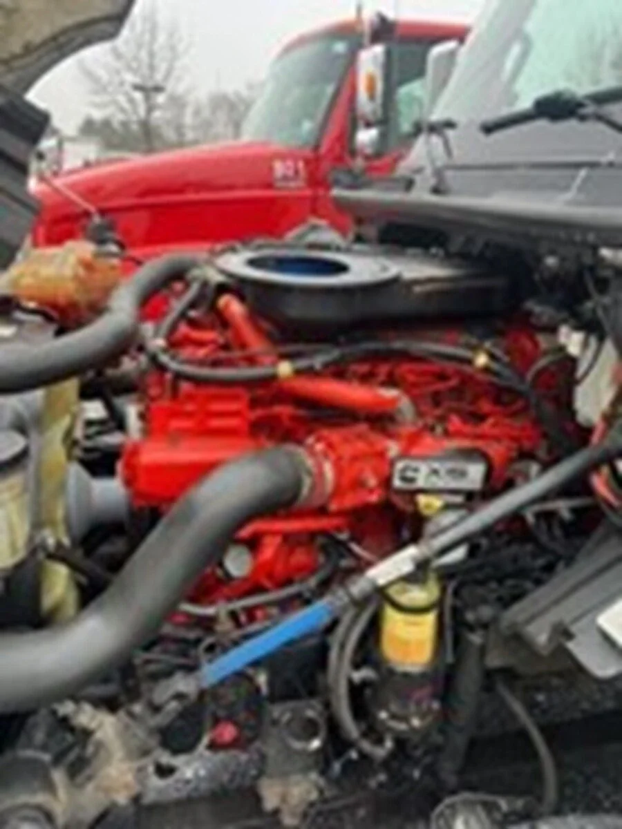 2020 International LT - image 10