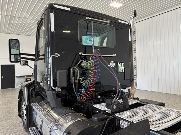 2024 Kenworth T680 in Hartford, SD — photo 13