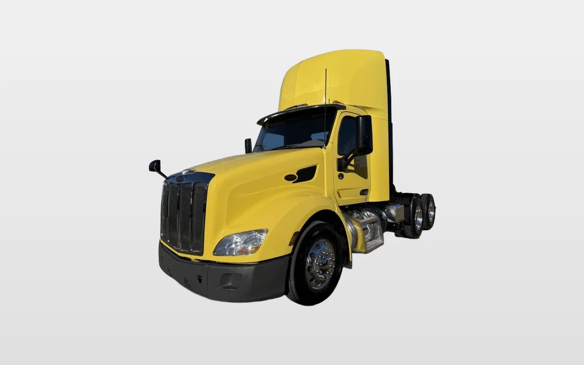 2021 Peterbilt 579 - image 1