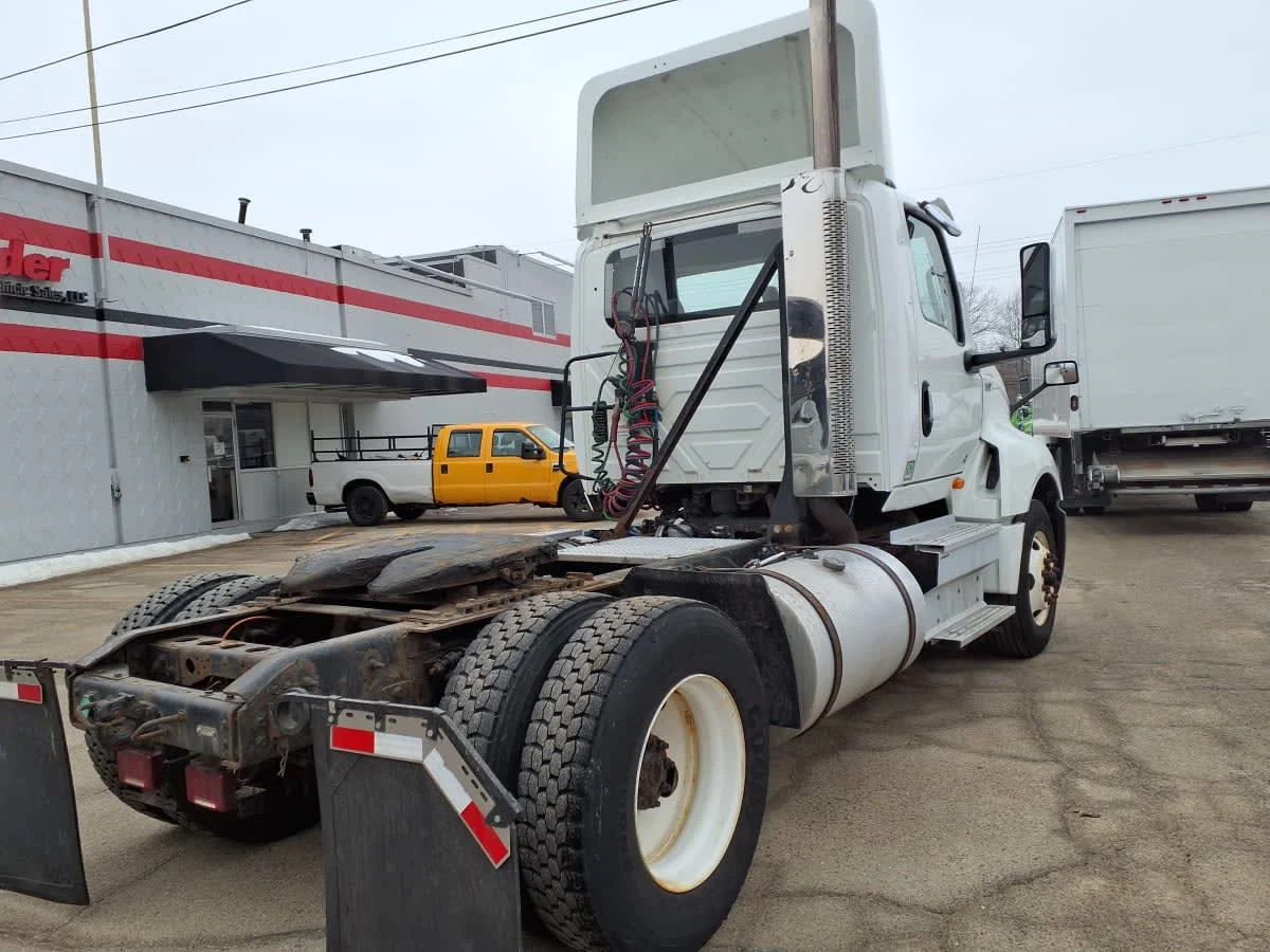 2019 International LT in Warwick, RI — photo 4