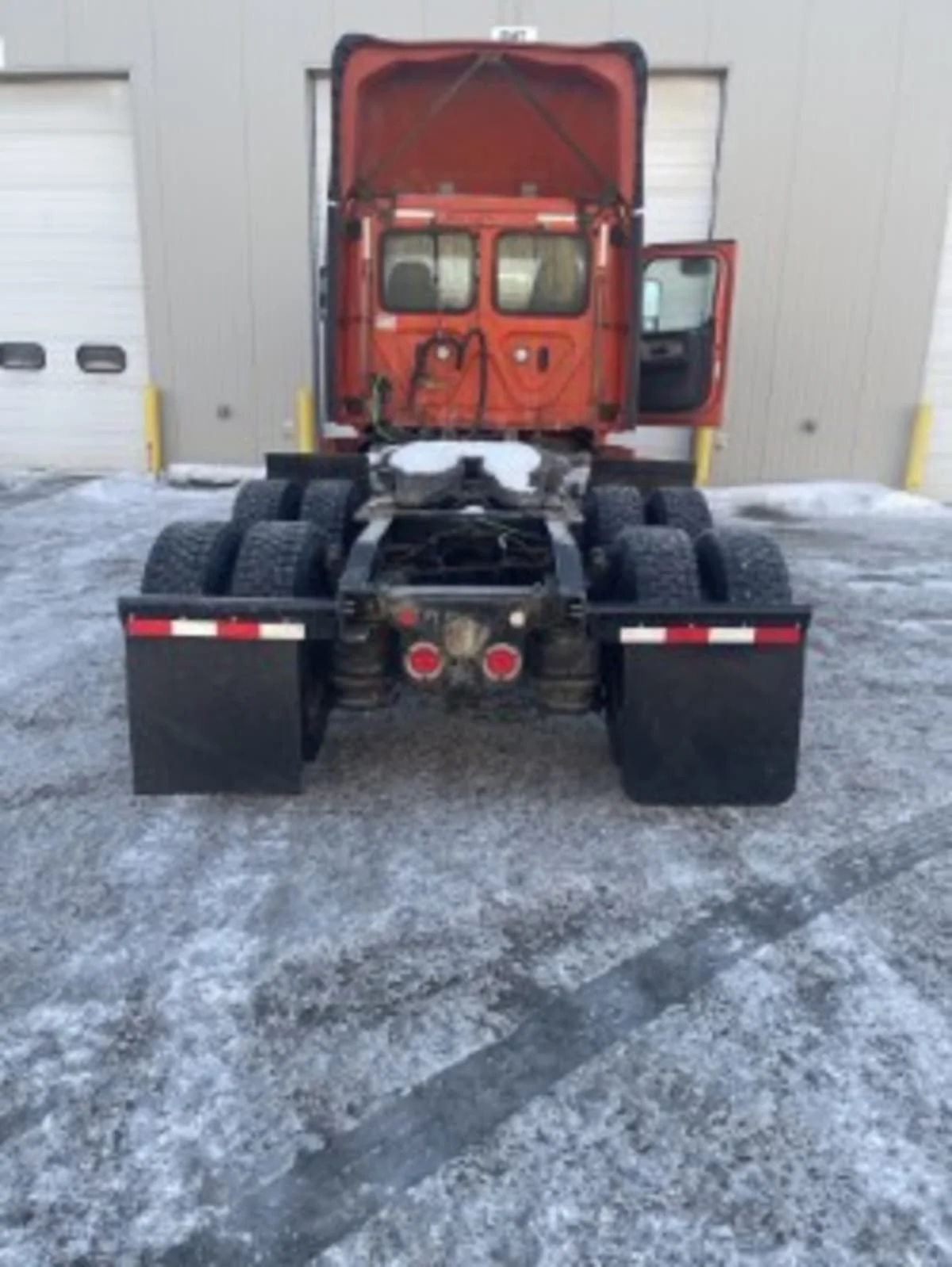 2019 Freightliner Cascadia in Anchorage, AK — photo 5