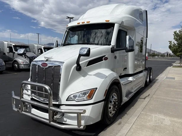 2024 Peterbilt 579 in Salt Lake City, UT — photo 3
