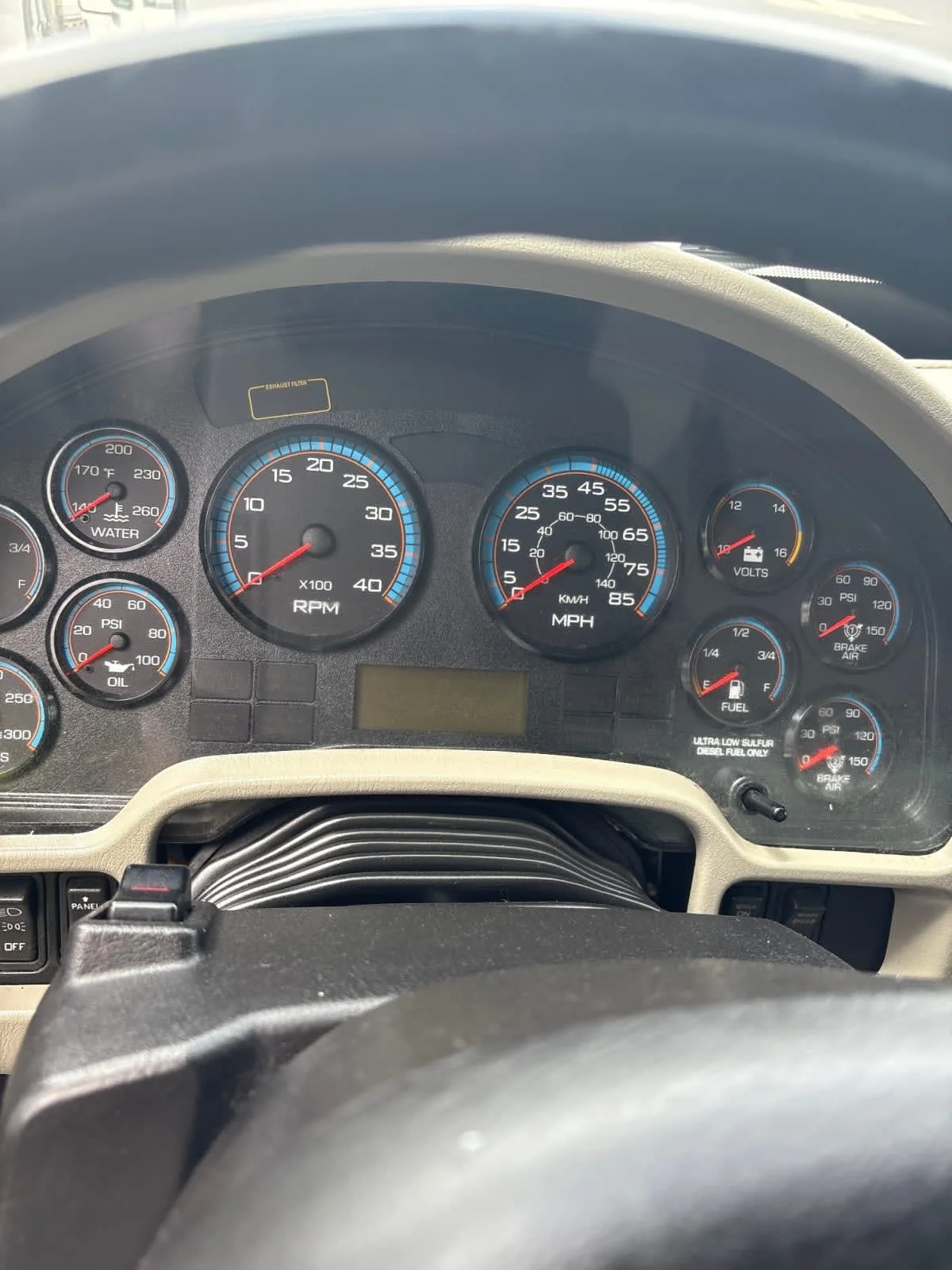 2018 International 4300 - image 11