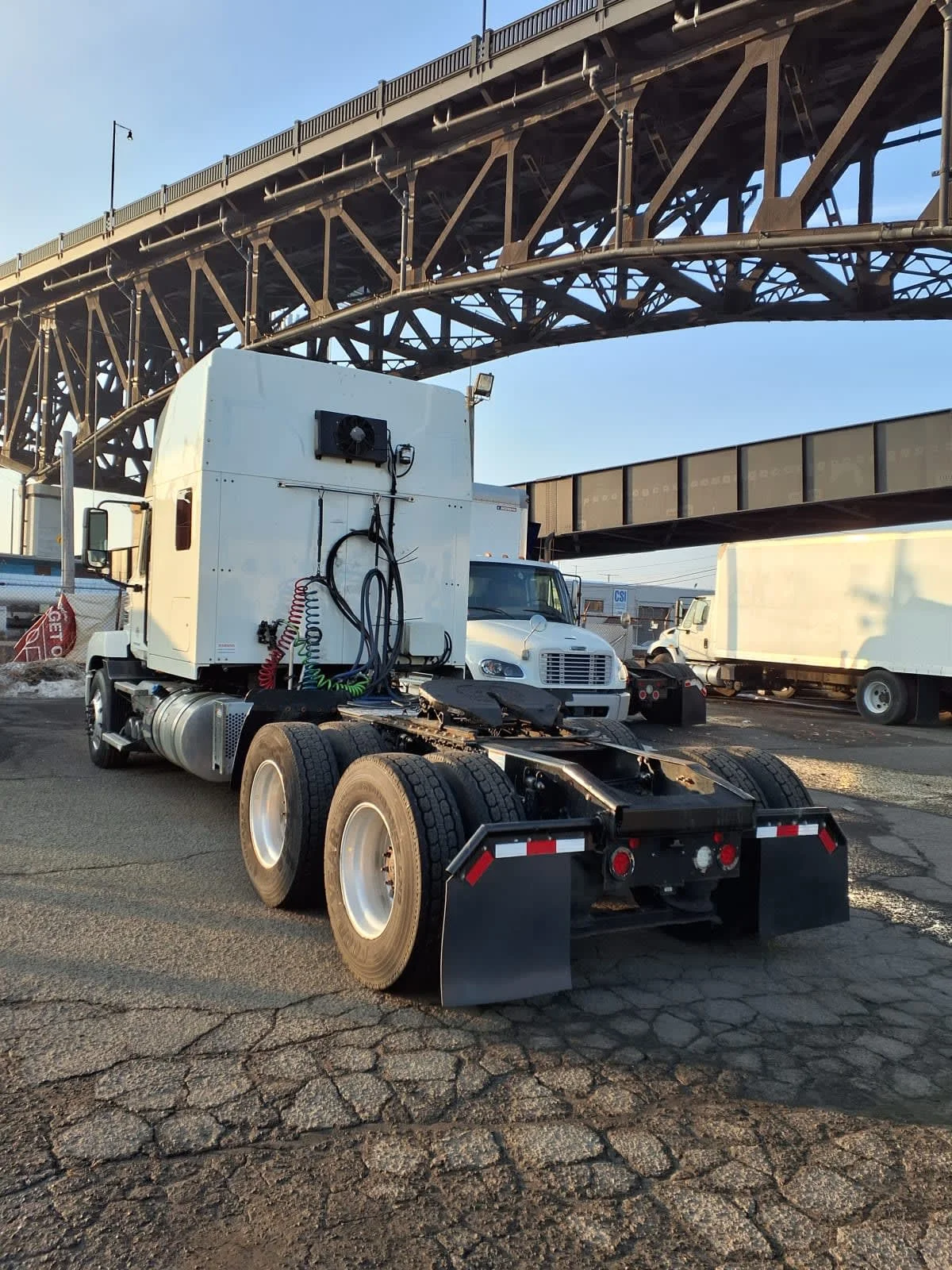 2020 Mack Anthem - image 6