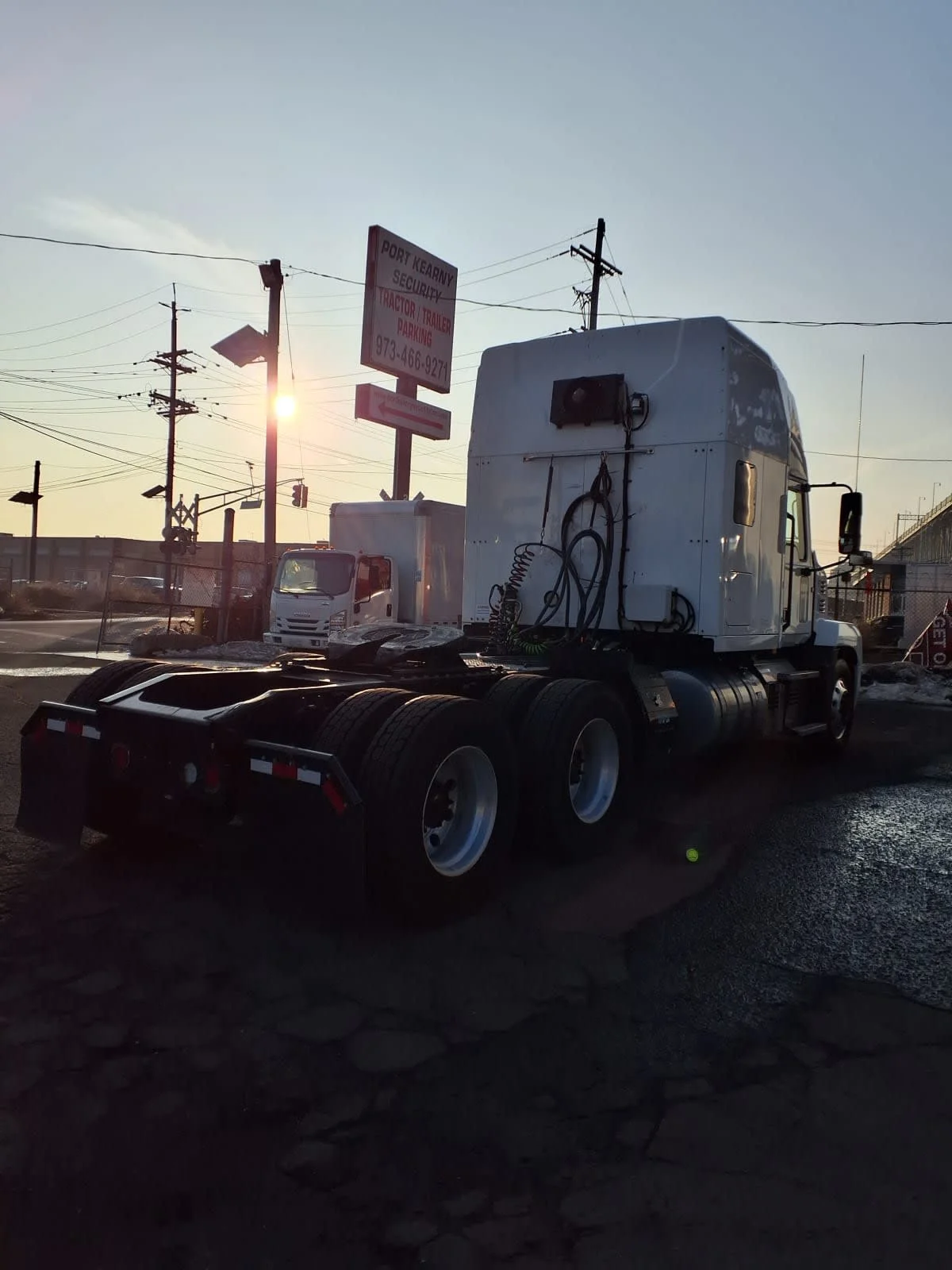 2020 Mack Anthem - image 4