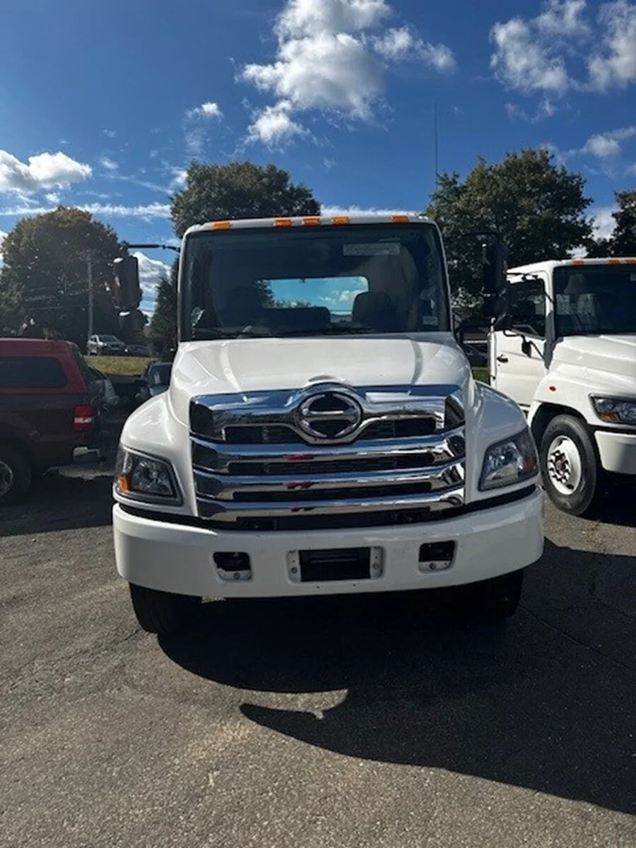 2025 Hino L6 - image 3