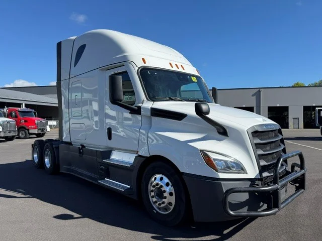 2023 Freightliner Cascadia