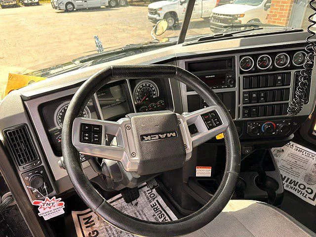 2024 Mack Granite in London, OH — photo 9