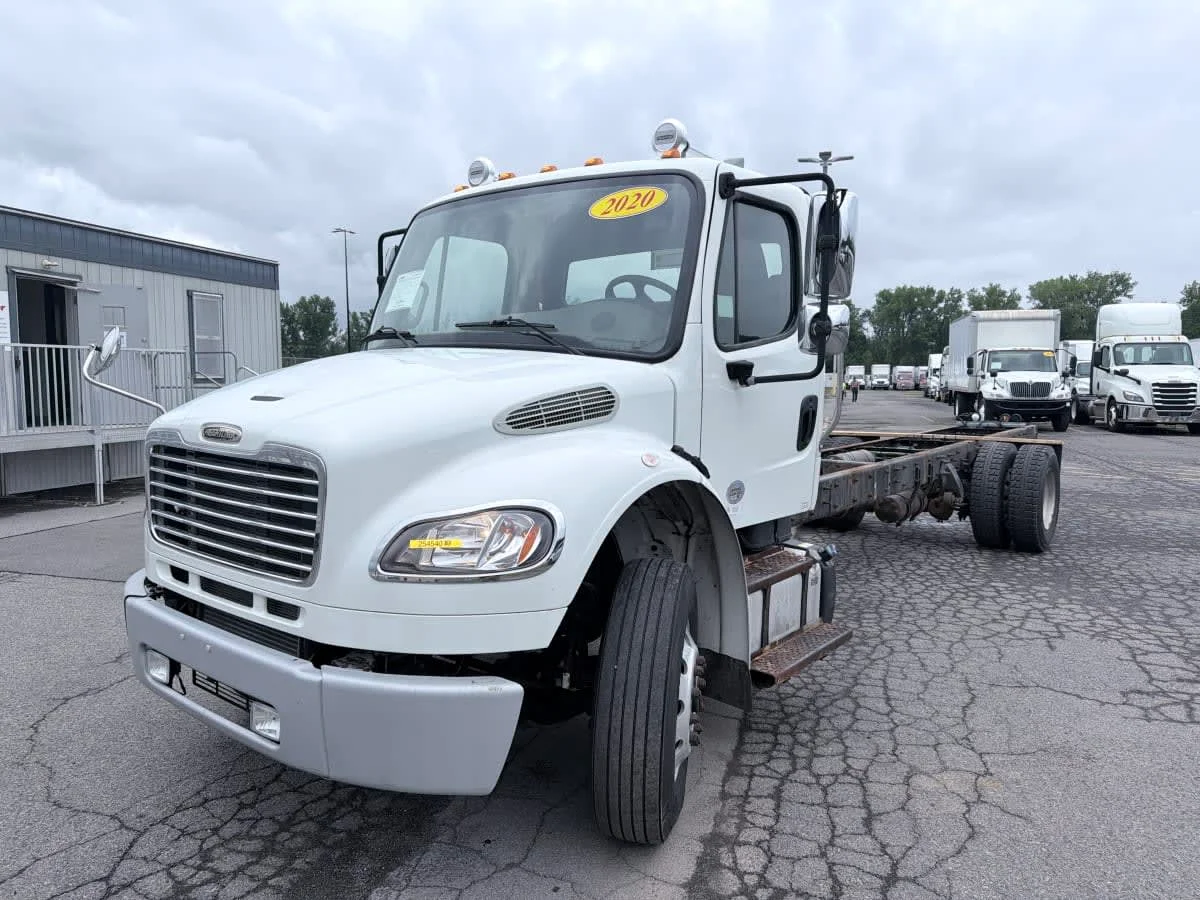 2020 Freightliner M2 106
