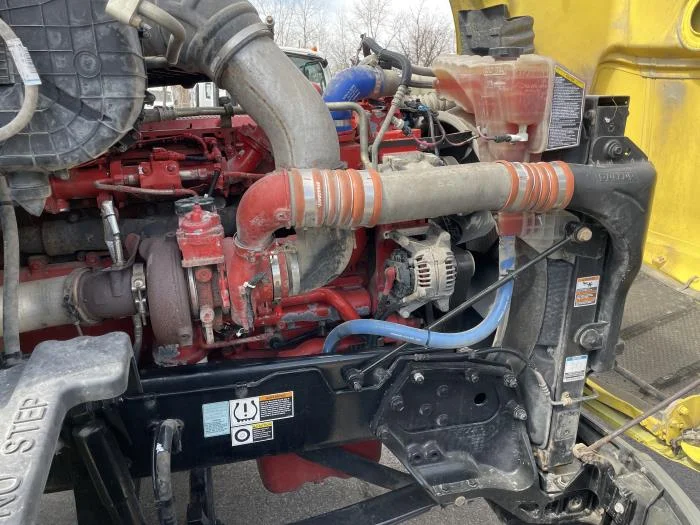 2021 Peterbilt 579 in Cincinnati, OH — photo 17