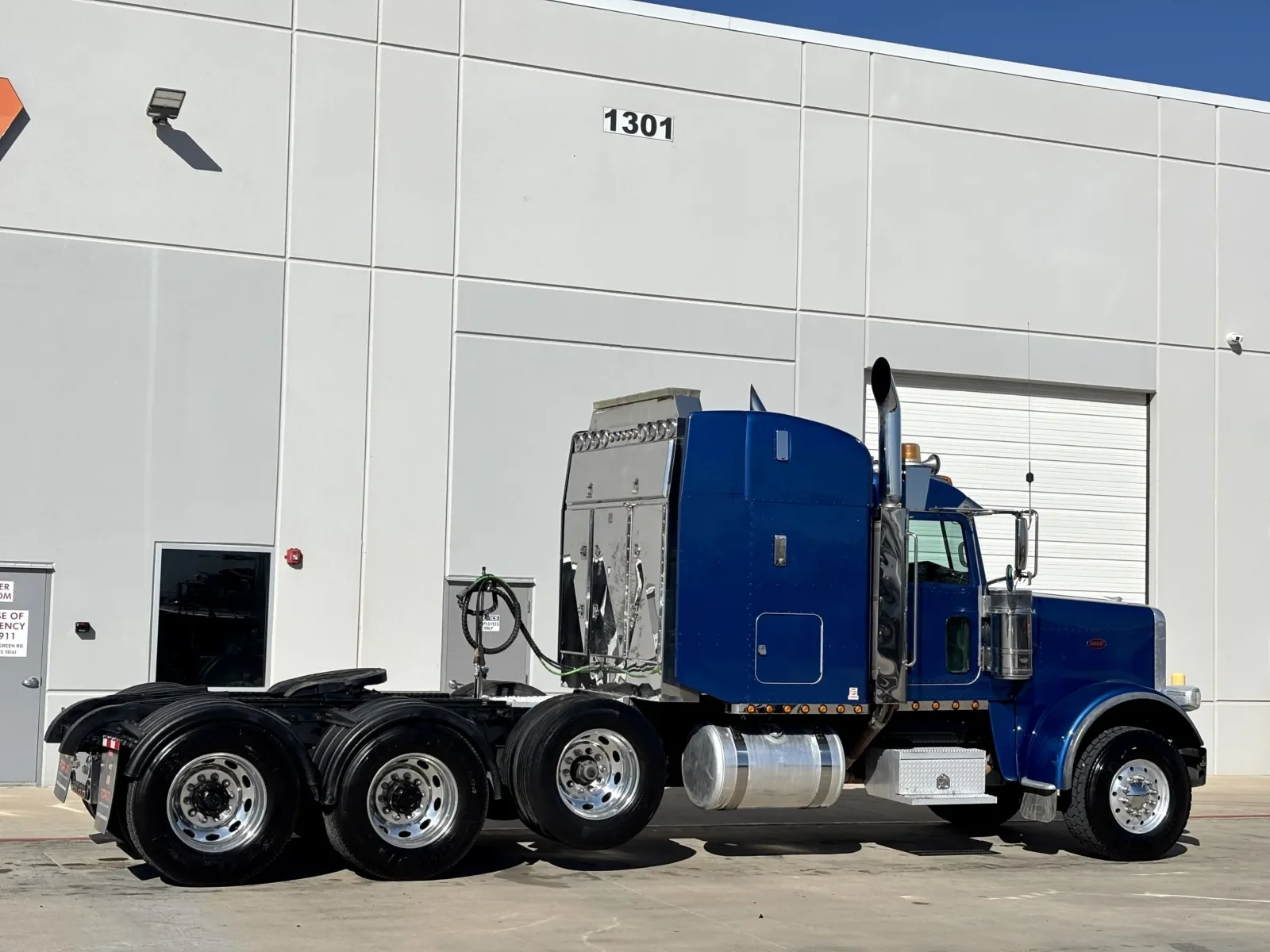 2018 Peterbilt 389 in Hutchins, TX — photo 5