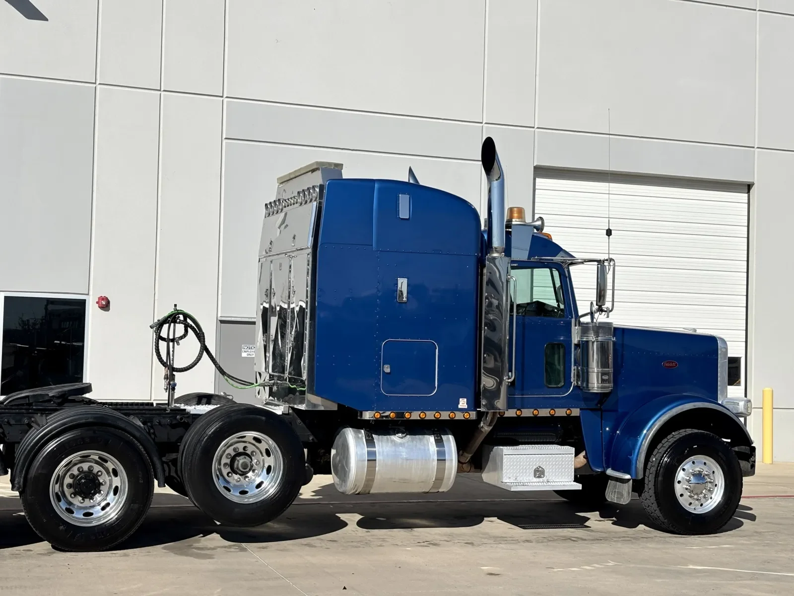 2018 Peterbilt 389 in Hutchins, TX — photo 7