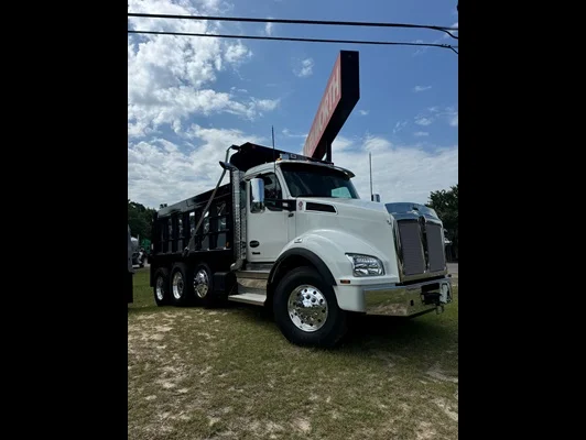 2026 Kenworth T880