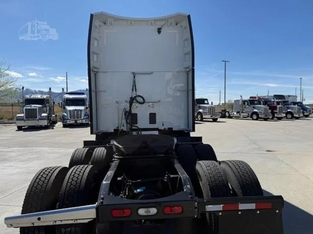 2024 Peterbilt 579 in Cheyenne, WY — photo 9