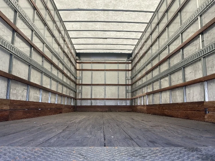 2019 International MV - image 8