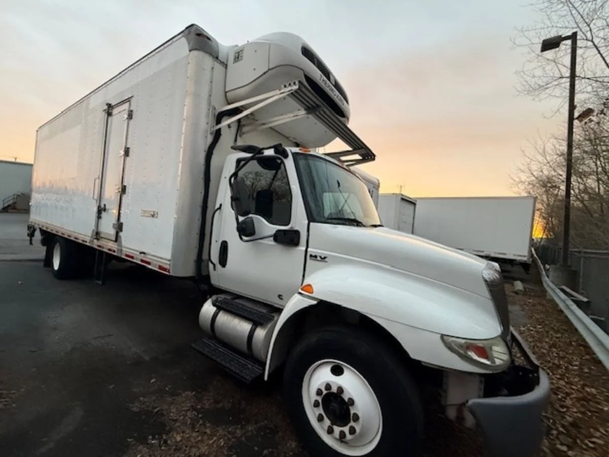 2019 International MV - image 8