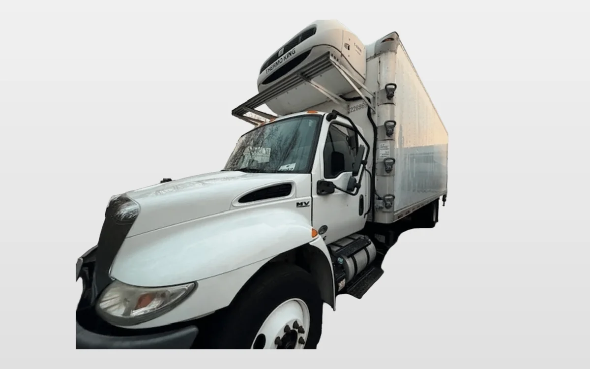 2019 International MV - image 1