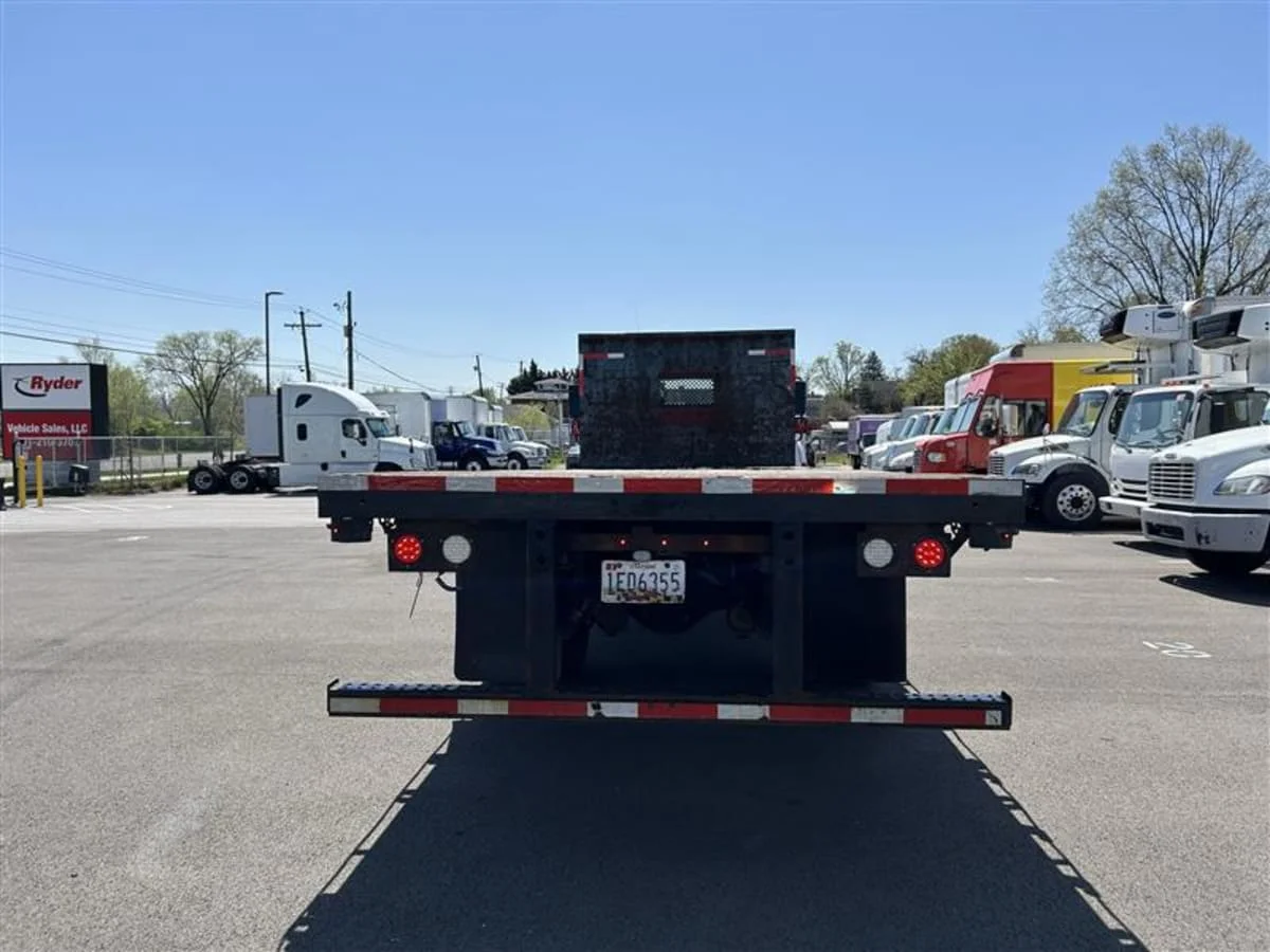 2015 Freightliner M2 106 - image 5