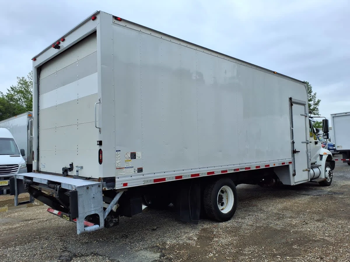 2019 International 4300 in Bensalem, PA — photo 4