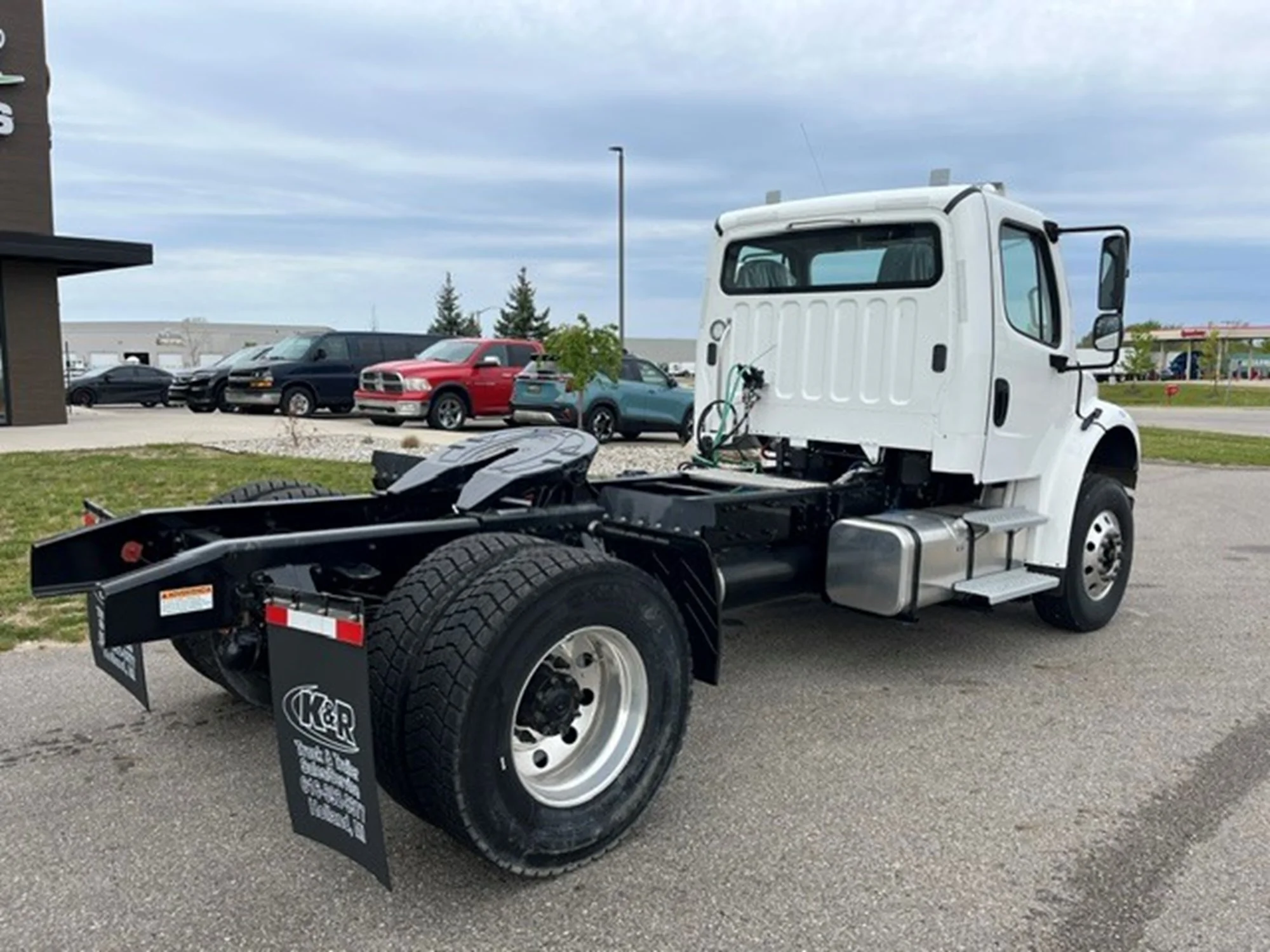 2023 Freightliner eM2 in MI — photo 6