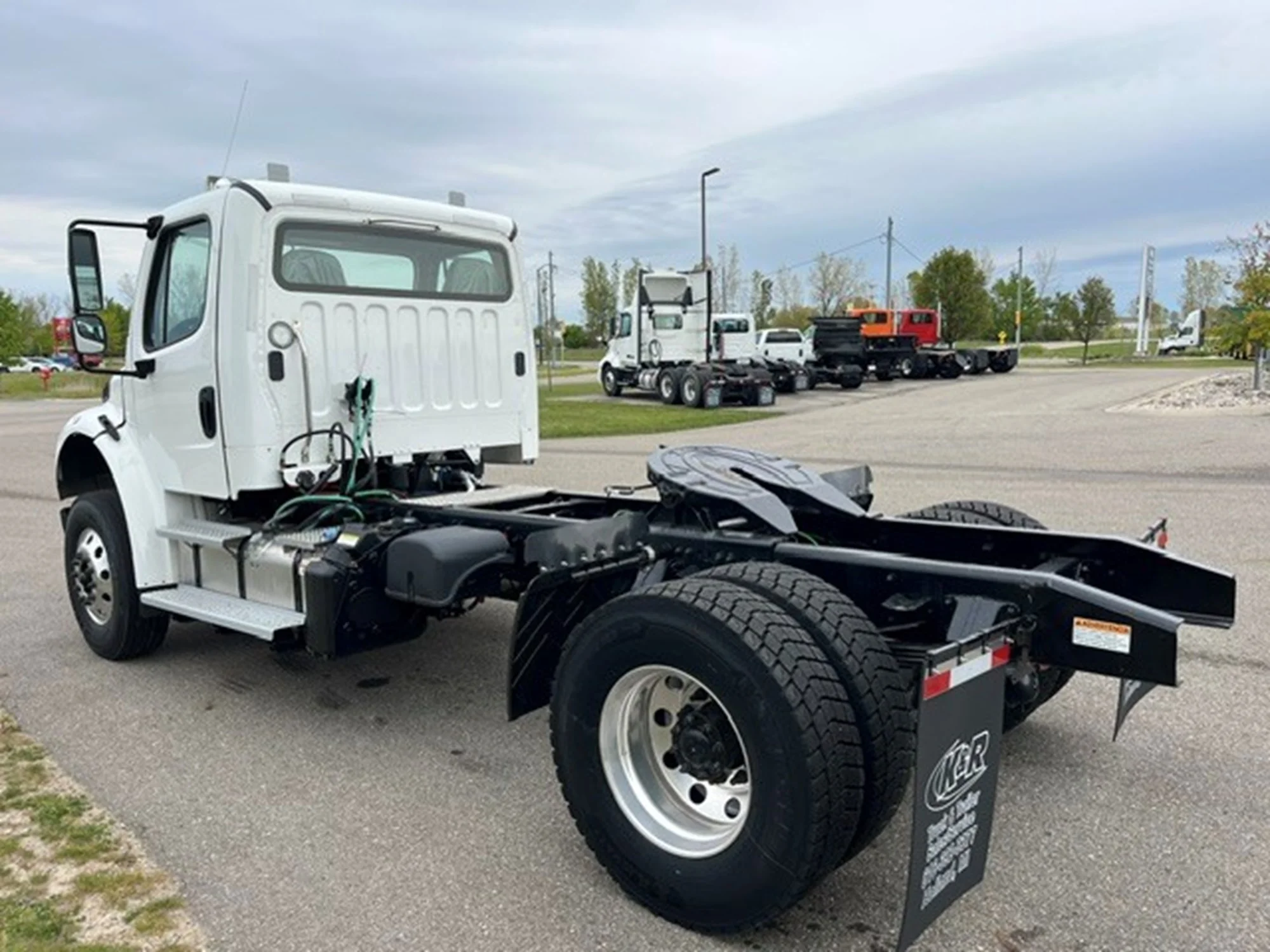 2023 Freightliner eM2 in MI — photo 8