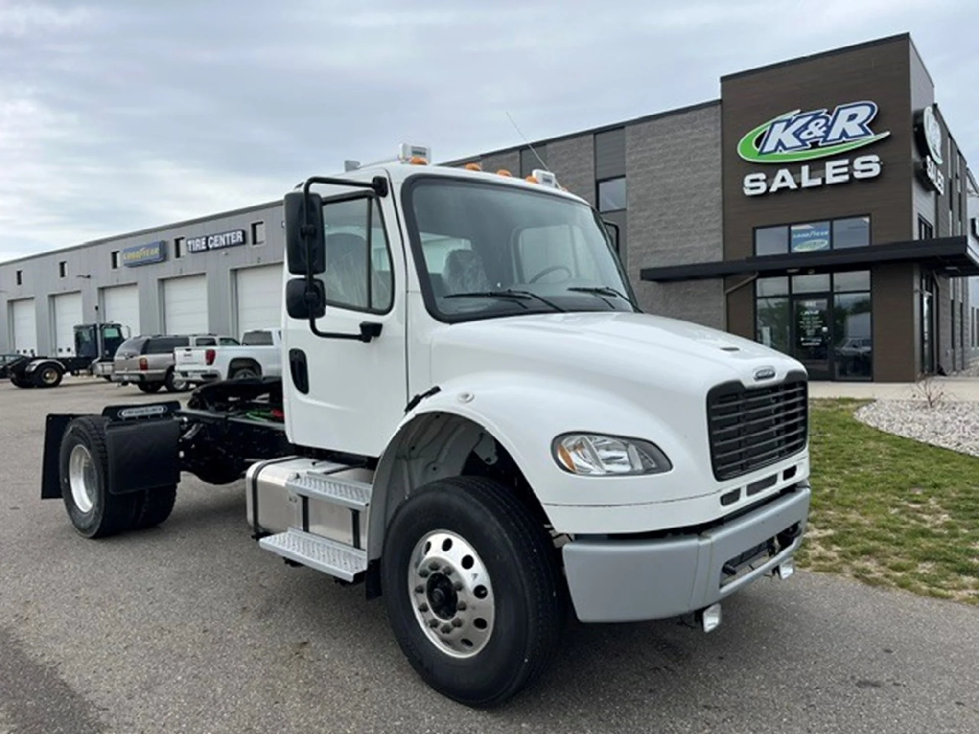 2023 Freightliner eM2