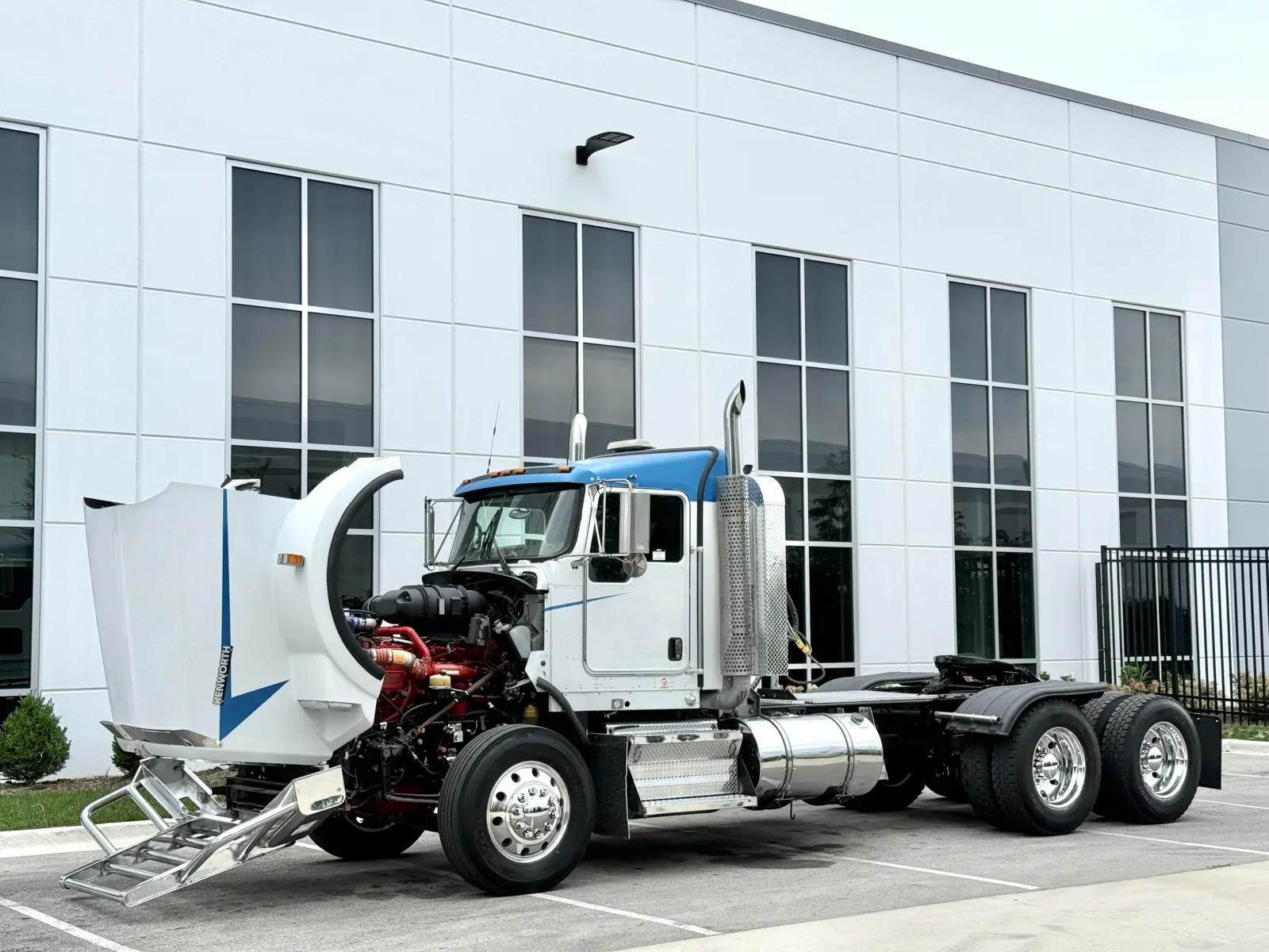 2012 Kenworth T800 in New Lenox, IL — photo 10