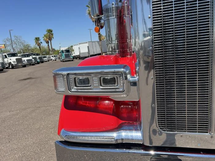 2026 Peterbilt 589 - image 10