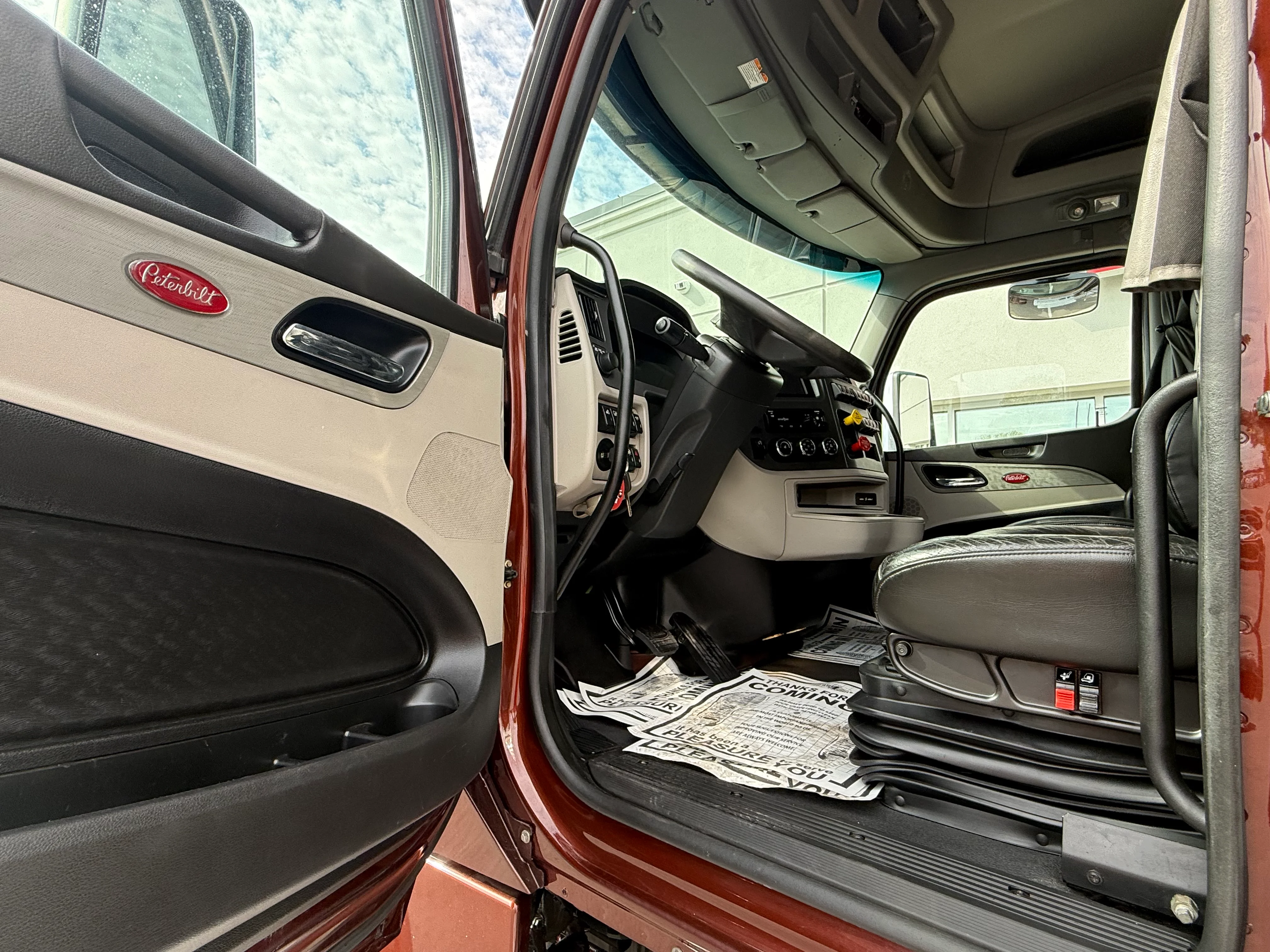 2023 Peterbilt 567 - image 8