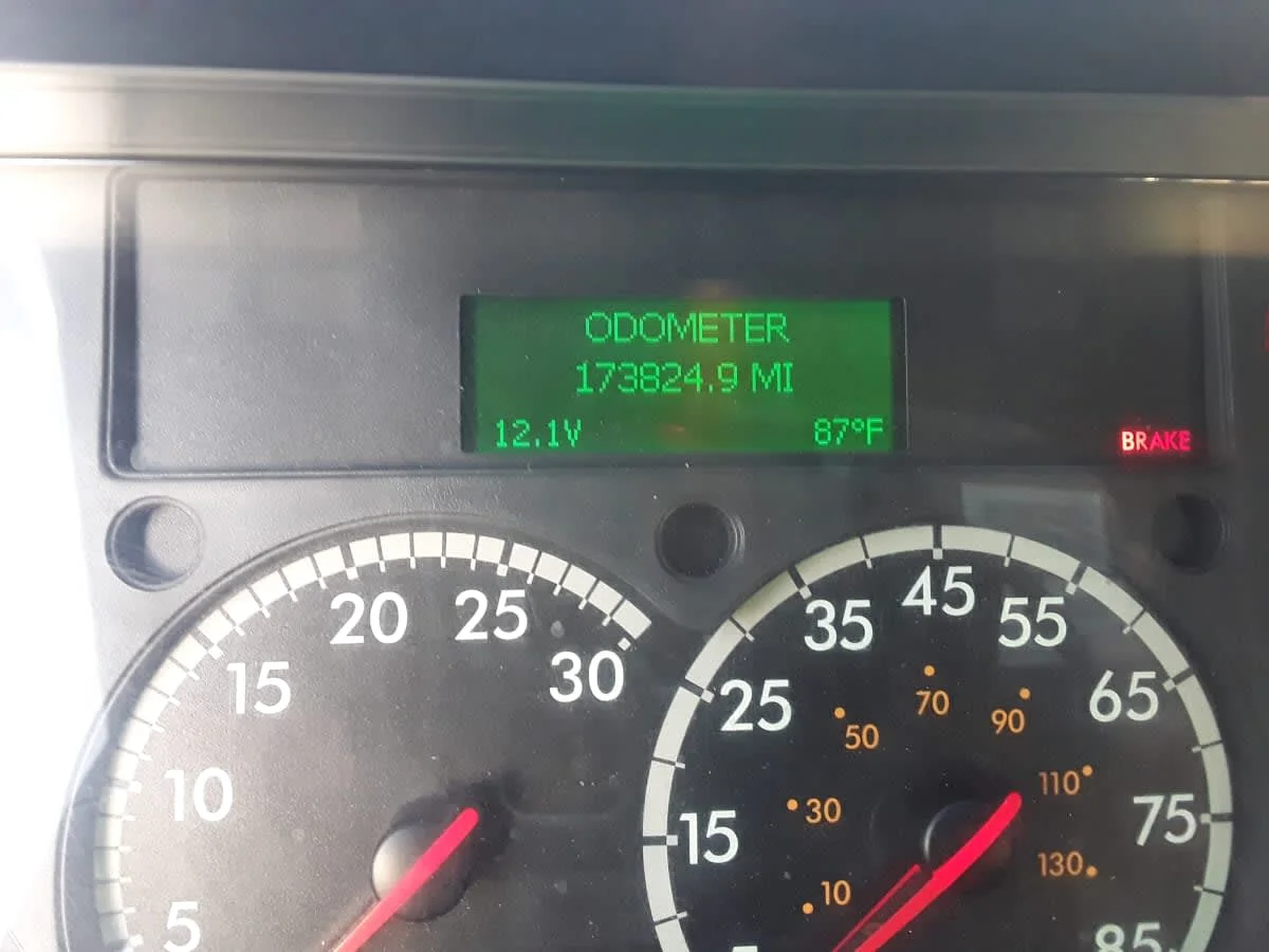 2018 Freightliner Cascadia - image 9