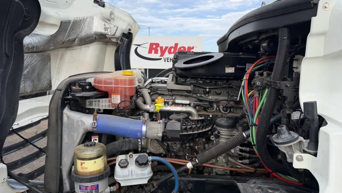 2020 Freightliner Cascadia in Phoenix, AZ — photo 8