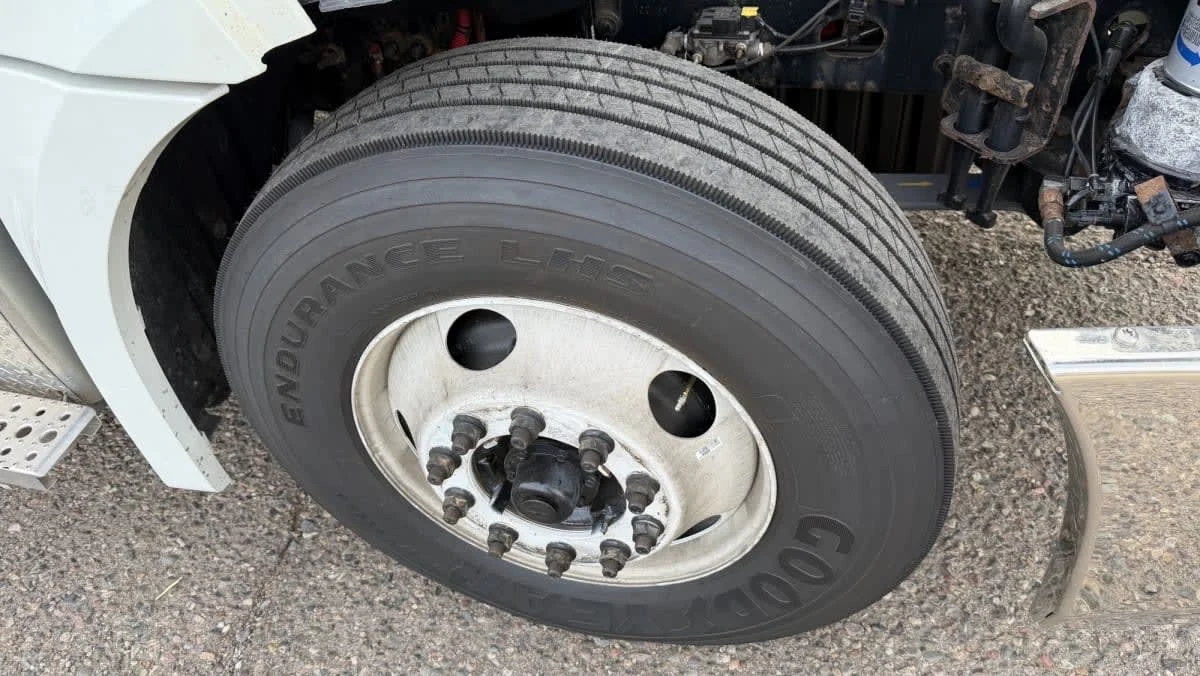 2020 Freightliner Cascadia in Phoenix, AZ — photo 15
